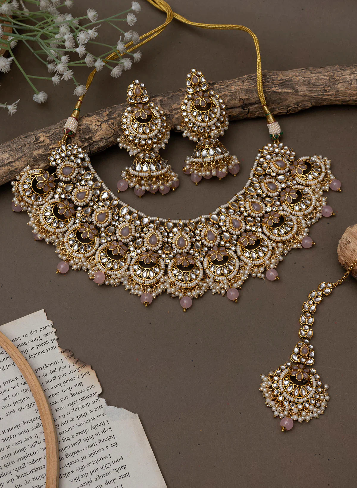 Melaniborsa Jewellery Set With Mangtikka