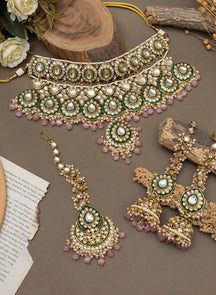 MELANI BORSA KUNDAN BRIDAL JEWELLERY SET WITH MAANGTIKKA