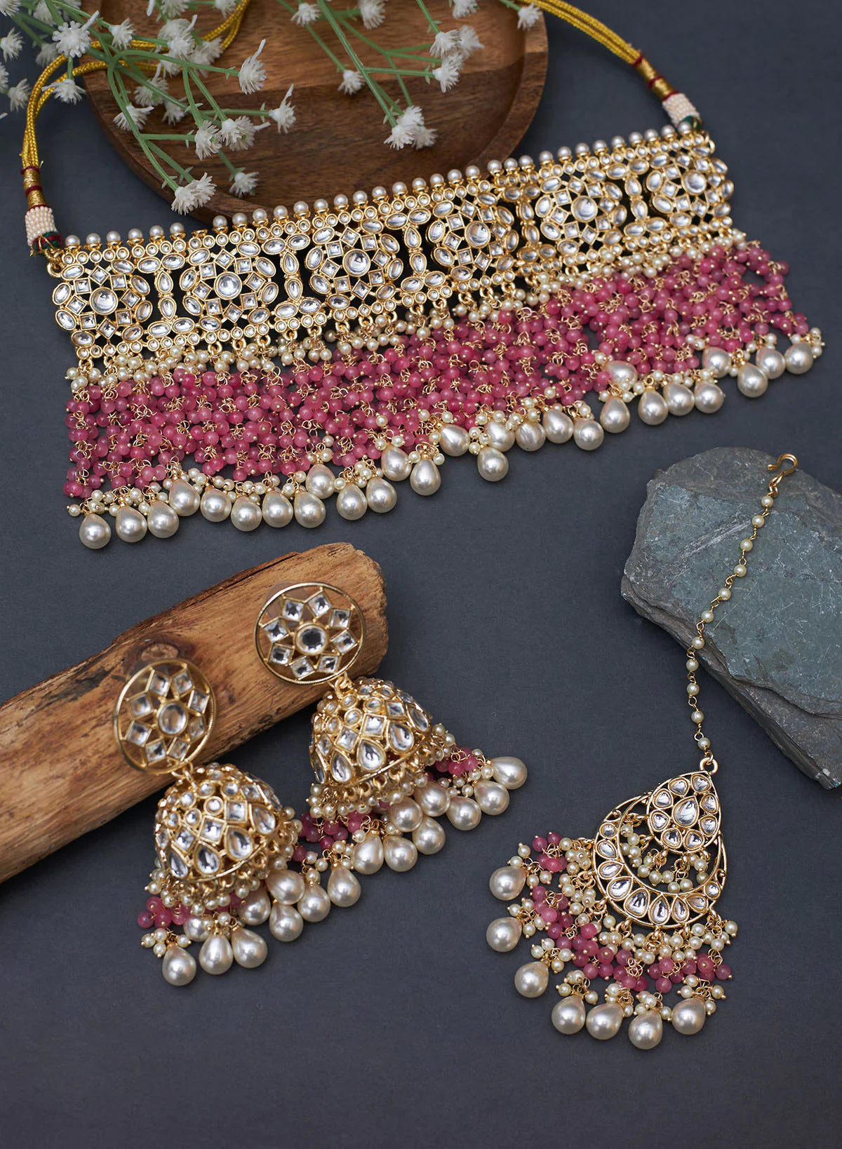 Melaniborsa Kundan jewellery Set With Mangtikka