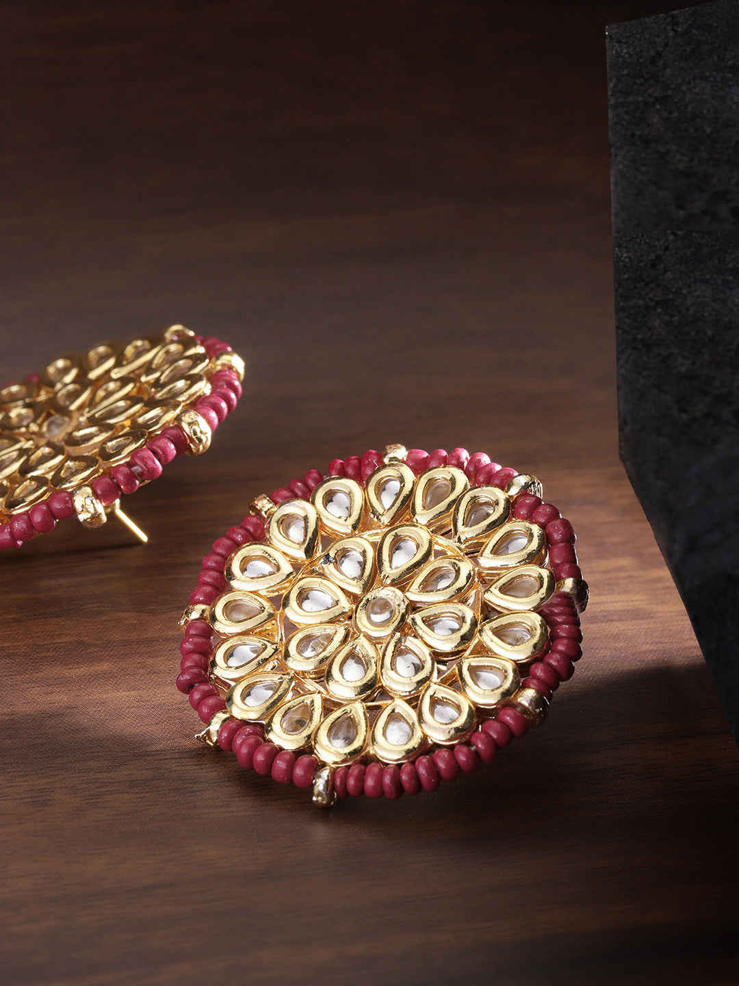 Marron Circular Kundan Studs