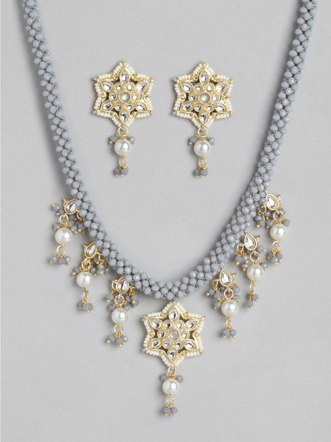 Grey Gold-Plated Kundan Studded & Beaded Jewellery Set