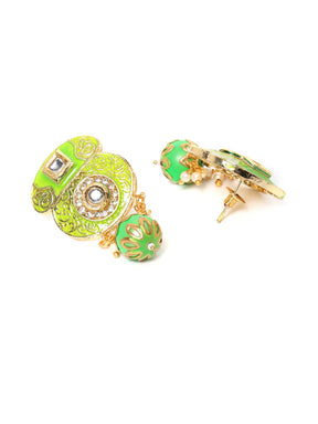 Fluorescent Green & White Gold-Plated Kundan-Studded & Beaded Jewellery Set