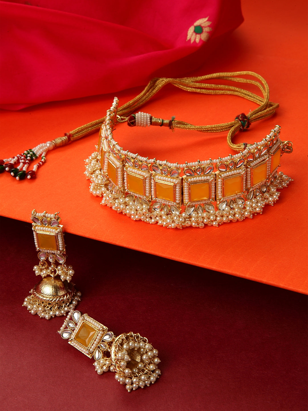 Yellow & Beige Kundan Handcrafted Jewellery Set