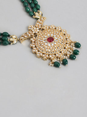 Green Gold-Plated Handcrafted Kundan Jewellery Set