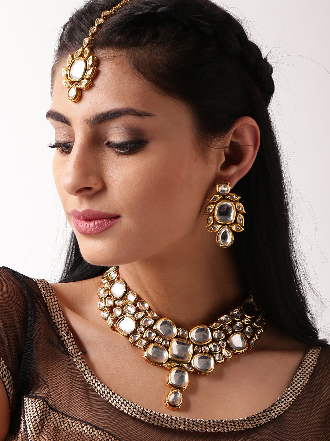 White 18k Gold-Plated Handcrafted Kundan Stone-Studded Jewellery Set