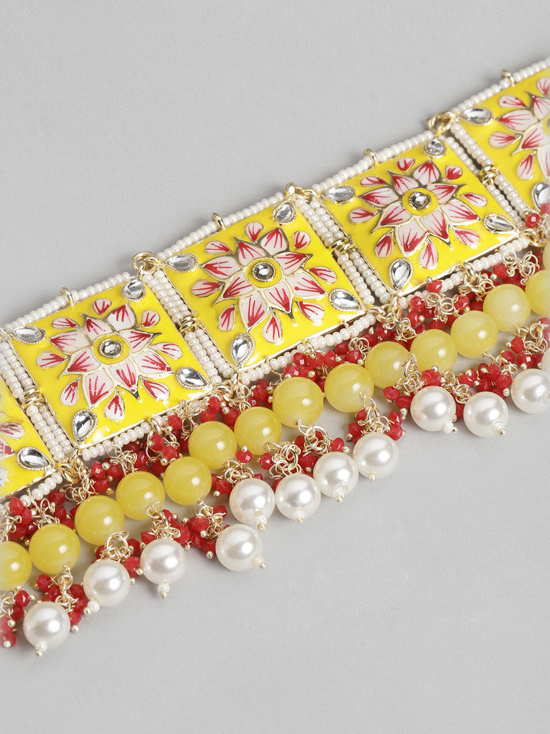 Yellow Gold-Plated Kundan Jewellery Set