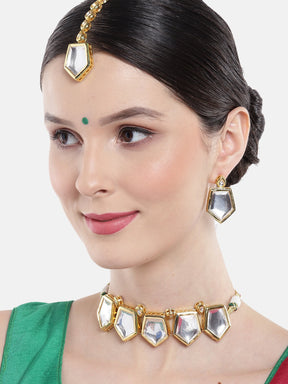 White Kundan Choker Necklace Set