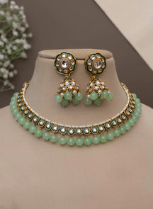 Melaniborsa Single line Kundan jewellery set