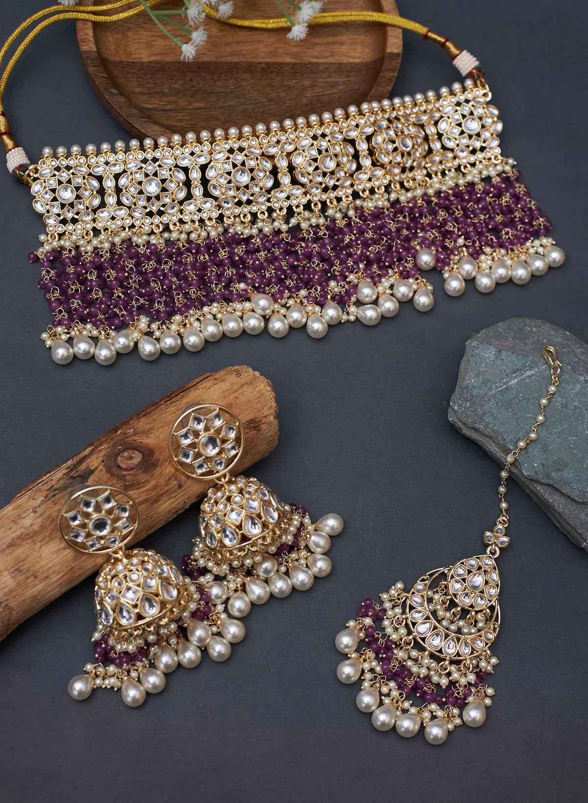 Melaniborsa Kundan jewellery Set With Mangtikka