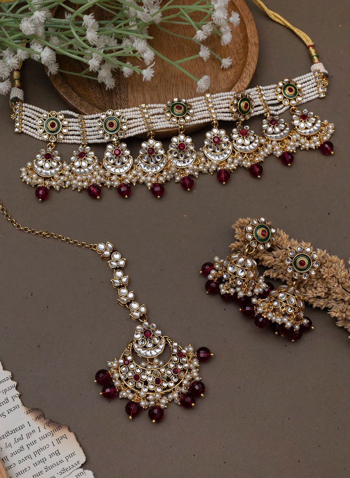 Melaniborsa Kundan Jewellery Set With Mangtikka