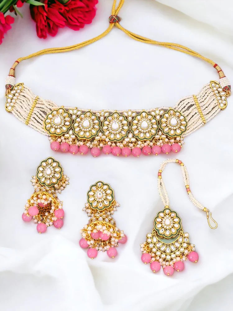 Melaniborsa KUNDAN PRANAMI JEWELLERY SET WITH MANGTIKKA