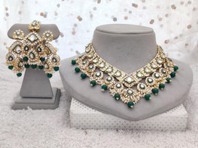 Tripurasundari Kundan Jewellery Set With Mangtikka