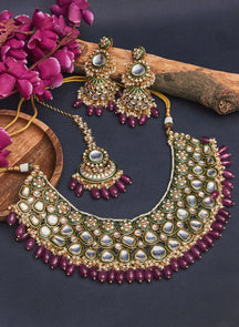 Melaniborsa Kundan jewelry Set With Mangtikka