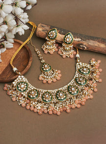 Melaniborsa Kundan Jewellery Set With Mangtikka