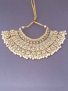 Melaniborsa KUNDAN BRIDAL JEWELLERY SET WITH MATHAPATTI