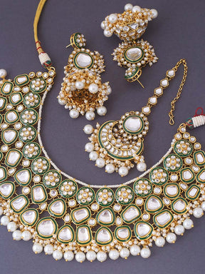 Melaniborsa Kundan jewelry Set With Mangtikka