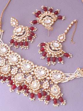 Melaniborsa Kundan Jewellery Set With Mangtikka