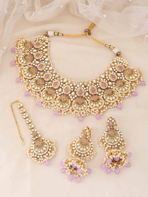 Melaniborsa Kundan Jewellery Set With Mangtikka