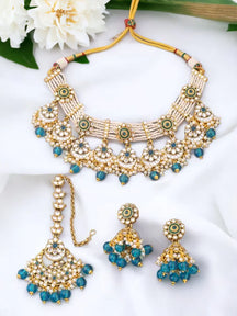 Melaniborsa Kundan Jewellery Set With Mangtikka