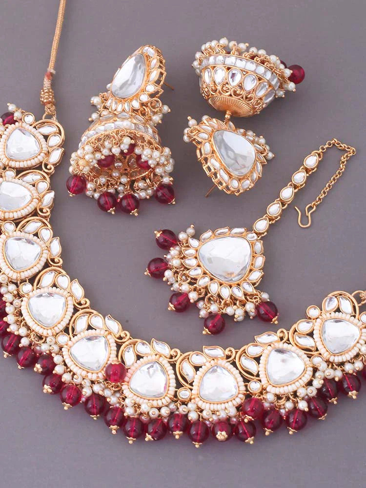 Melaniborsa Kundan Jewellery Set With Mangtikka