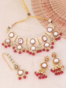 Melaniborsa Kundan Jewellery Set With Mangtikka