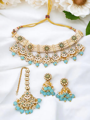 Melaniborsa Kundan Jewellery Set With Mangtikka