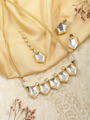 White Kundan Choker Necklace Set