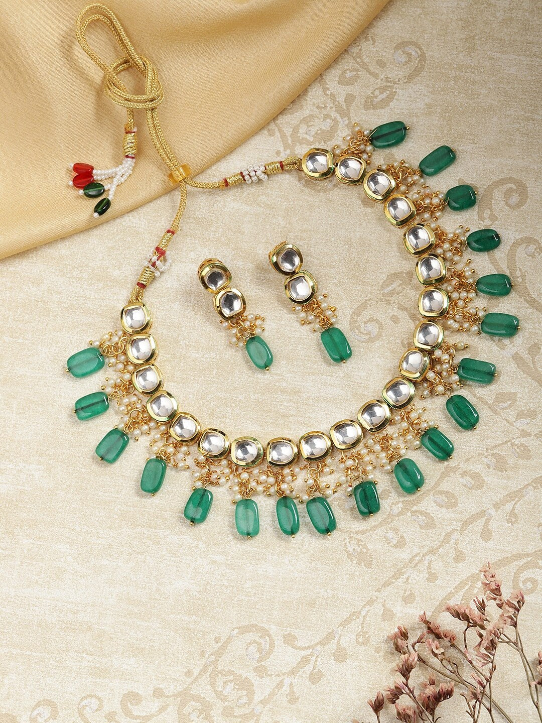 Green & White Kundan Choker Necklace Set